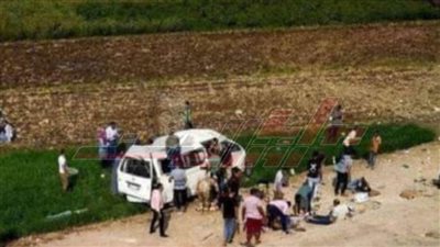 عاجل.. مصرع 3 وإصابة 11 إثر انقلاب سيارة بطريق بنها الحر فى قها