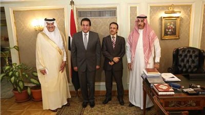 وزير التعليم العالي والبحث العلمي يستقبل السفير السعودي بالقاهرة