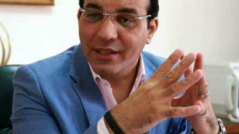 الدكتور حاتم ربيع