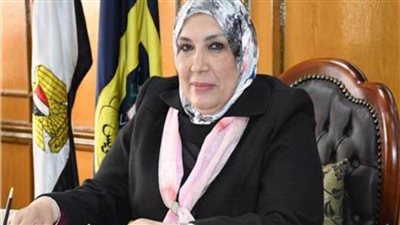 إقبال غير مسبوق لطلاب المرحلة الأولى على البرامج المميزة بشعبة اللغة الإنجليزية بتجارة القناة