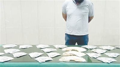 موظف شركة الصرافة.. تاجر عملة!