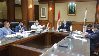 نائب محافظ سوهاج يترأس الاجتماع الثاني عشر لمراجعة تراخيص أعمال البناء