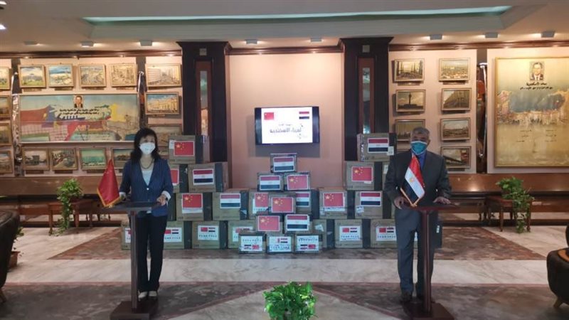 قنصل الصين شحنة كمامات