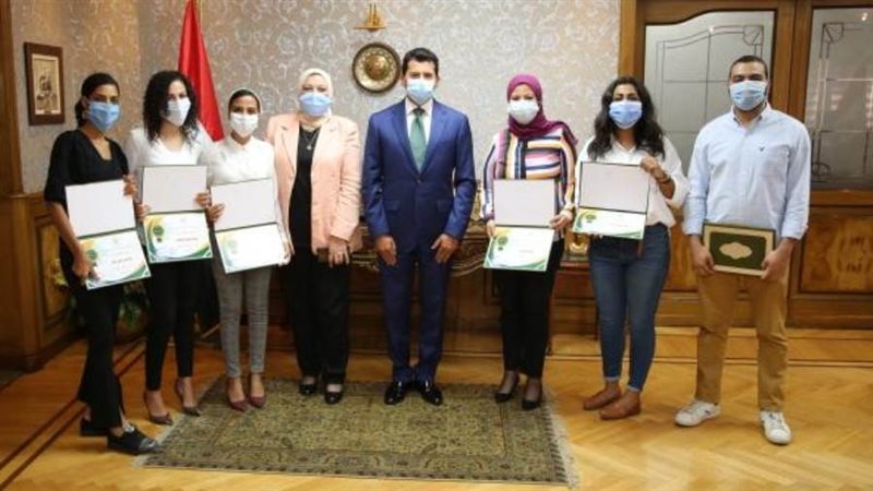 وزير الشباب الرياضة