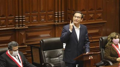 رئيس بيرو ينجو من التصويت على سحب الثقة منه بفضل كورونا