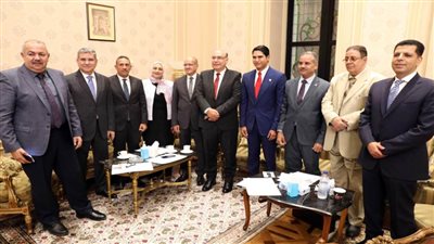 موجز الرابعة.. أول يوم لنواب 