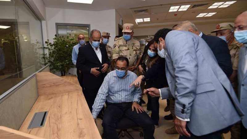 رئيس الوزراء يتفقد