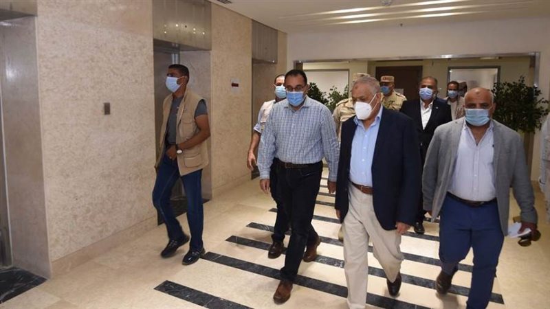 رئيس الوزراء يتفقد