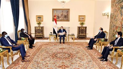  موجز الرابعة..الرئيس السيسي يتلقى دعوة للمشاركة في مراسم التوقيع على اتفاق السلام بالسودان