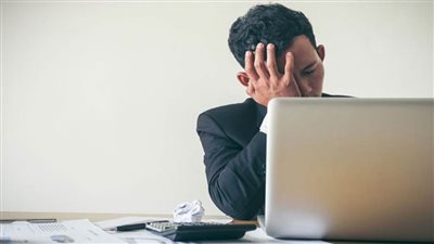 دراسة: الجلوس لفترات طويلة يزيد من خطر موت الشباب