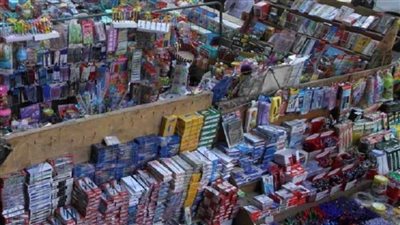 الحكومة تنفي ارتفاع أسعار الأدوات المدرسية بمعارض 