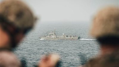 إيران للأسطول الأمريكي: كل حركاتكم مرصودة بدقة وأنتم في مرمى أسلحتنا