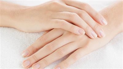 نقص حديد ولا كالسيوم ..  أعرفي صحتك من شكل أظافرك 