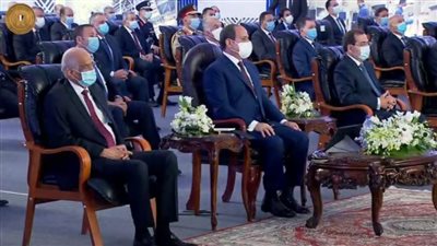 الرئيس السيسي: أي إزالة من أجل المنفعة العامة ننقل مالكيها لأماكن أكثر تطورا