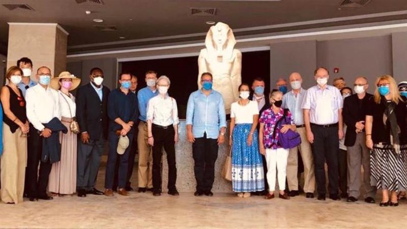 زيارة العناني وسفراء