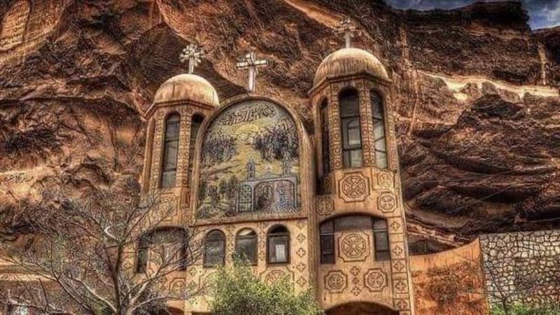 نحتت في قلب الجبل