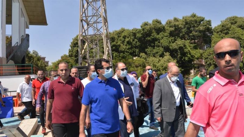 وزير الشباب والرياضة