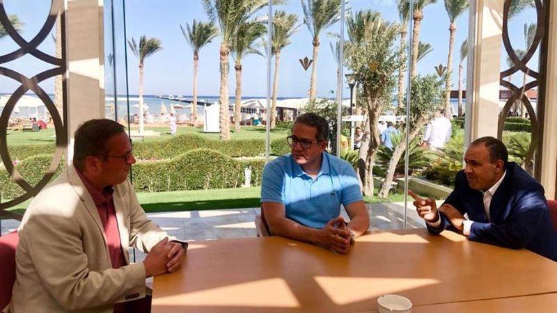 اجتماع العناني وسفير