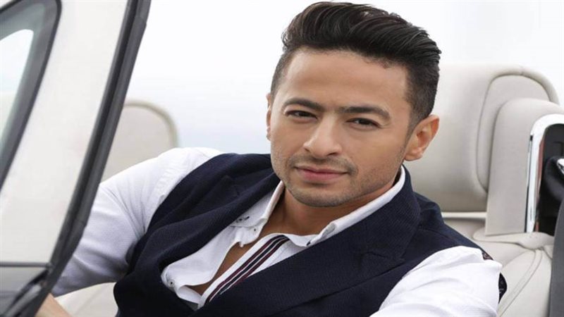 الفنان حمادة هلال