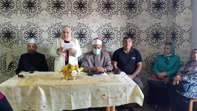 قافلة الأزهر بشمال سيناء تؤكد على دور المرأة في غرس روح الانتماء
