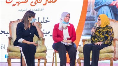 وزيرة الهجرة تحاور شباب المنيا وتؤكد: أنتم أولادنا