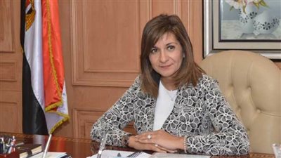 وزيرة الهجرة لشباب المنيا: لا تنساقوا خلف مروجي الهجرة غير الشرعية