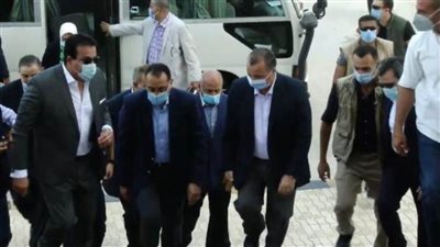 رئيس الوزراء يتفقد محطة معالجة مياه الصرف الصحي بكفر الشيخ
