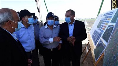 رئيس الوزراء يتفقد مشروع إنشاء طريق مزدوج يربط مدينتي كفر الشيخ ودسوق بطول 10 كم