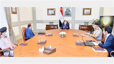 عاجل| الرئيس السيسي يتابع مشروعات الشبكة القومية للطرق