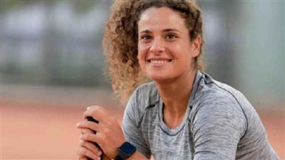 رئيس الاهلي يدعم لاعبة التنس 