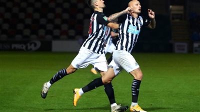 نيوكاسل يبلغ ربع نهائي كأس الرابطة بفوزه على نيو بورت بضربات الترجيح