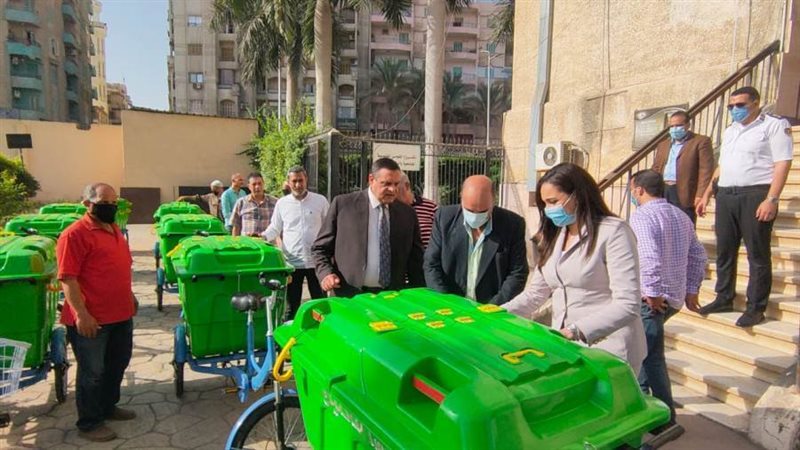 صناديق قمامة حديثة