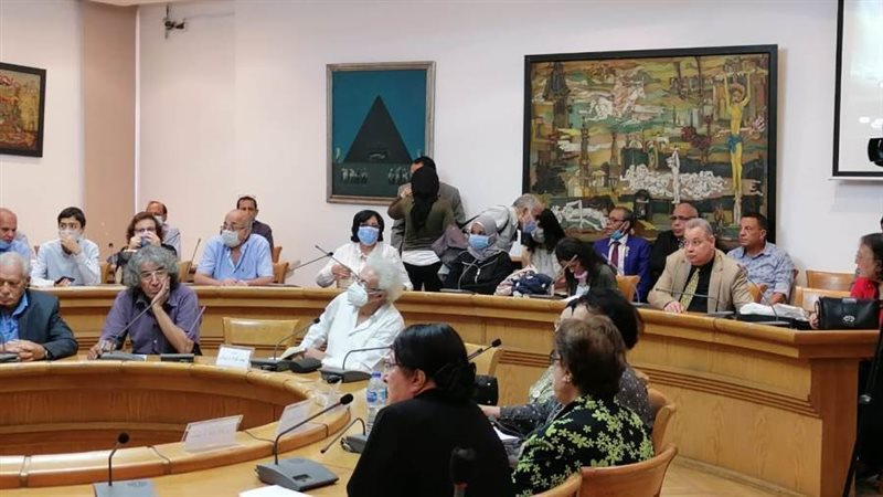 جانب من الندوة