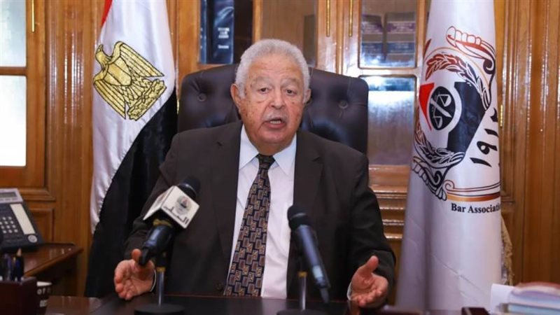 نقيب المحامين