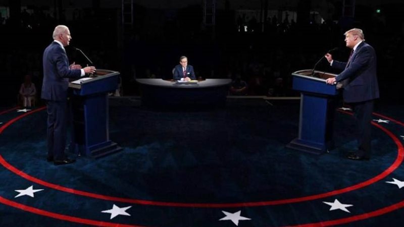 ترامب وبايدن أثناء