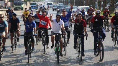 وزير الرياضة يقود ماراثون الدراجات من المتحف المصري إلى المتحف الكبير إحتفالاً بذكري نصر أكتوبر
