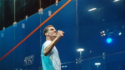 علي فرج يقتنص فوزا صعبا من بطولة الـ8 الكبار للاسكواش