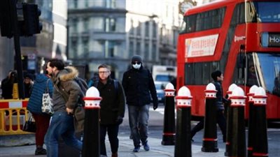 إصابات فيروس كورونا في بريطانيا تقفز من جديد