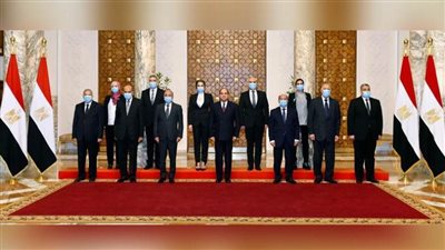 عاجل| الرئيس السيسي  يجتمع بممثلي شباب القضاة المتميزين