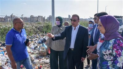 محافظ الاسكندرية يتابع أعمال تطوير عزبة محسن