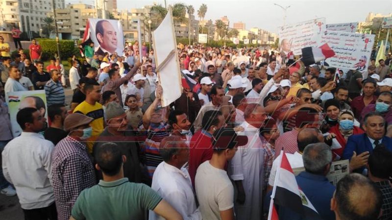 احتفالات المواطنين