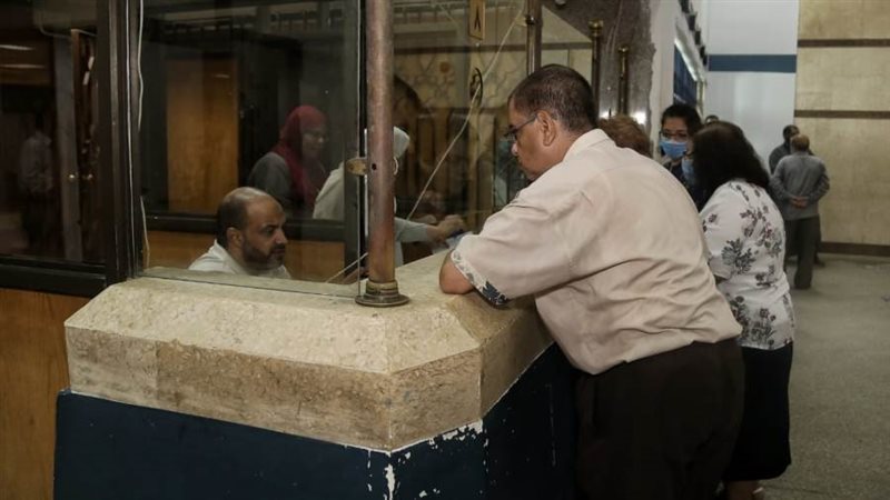 رئيس الهيئة أثناء