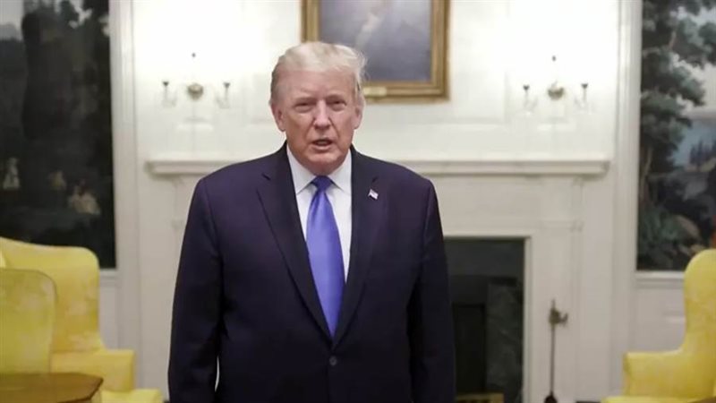 ترامب يتحدث من مركز