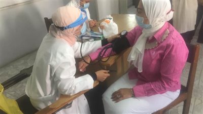 فحص الأمراض المزمنة للعاملين بـ