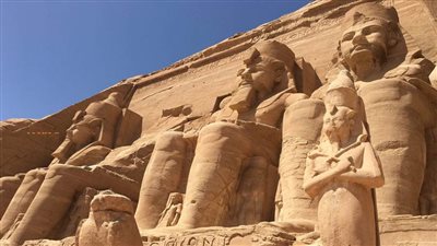 التليفزيون الياباني ينتهي من تصوير حلقات وثائقية عن الحضارة المصرية بأسوان