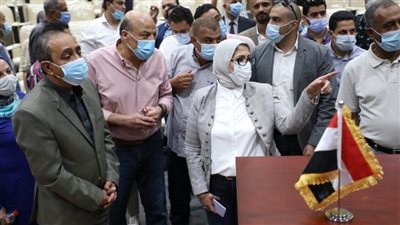 وزيرة الصحة ومحافظ الإسماعيلية يتفقدان المجمع الطبي ومركز 30 يونيو الدولي