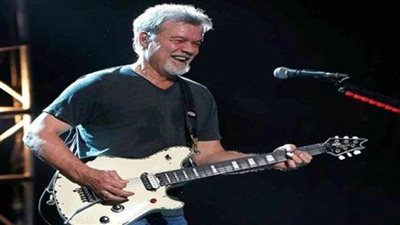 وفاة عازف الجيتار الشهير إيدي فان هالين بعد صراع مع السرطان عن 65 عاما