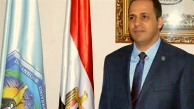 الدكتور عبيد صالح