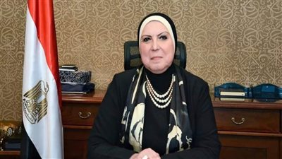 وزيرة الصناعة: الحكومة حريصة على تعزيز تنافسية القطن المصري عالميا