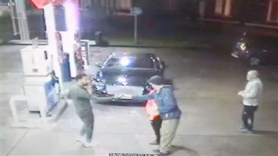 الصحافة الإنجليزية تحتفي بشهامة «صلاح»